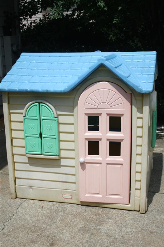 fisher price outdoor playhouse